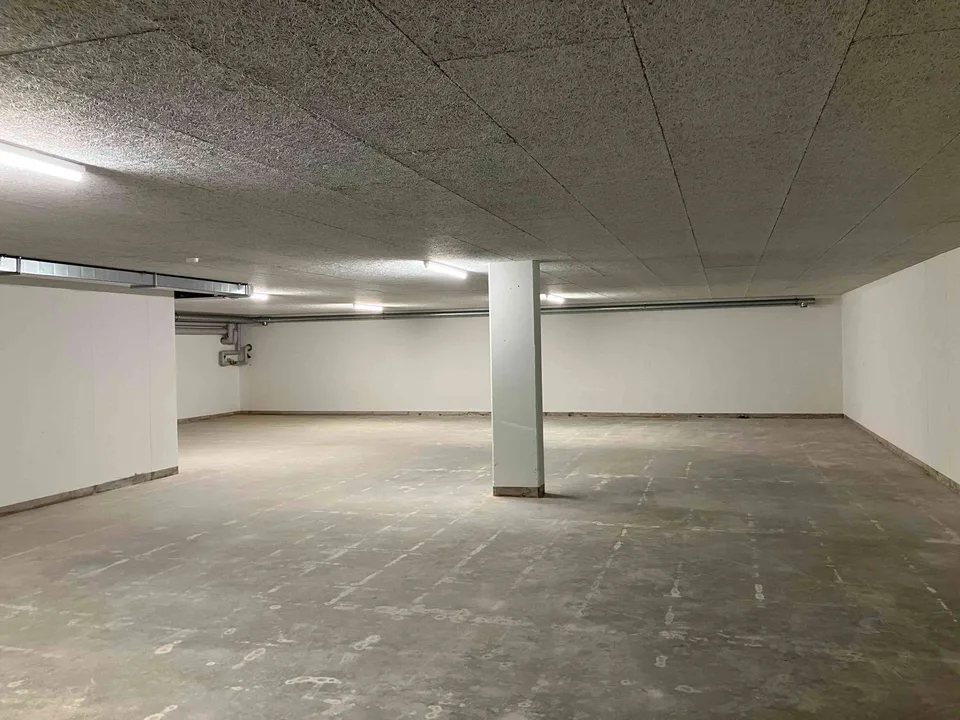 Exclusive Sportwagen/ Oldtimer Tiefgaragenplätze