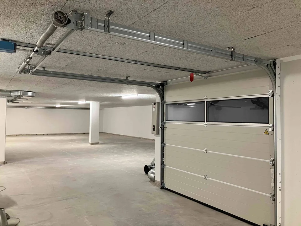 Exclusive Sportwagen/ Oldtimer Tiefgaragenplätze