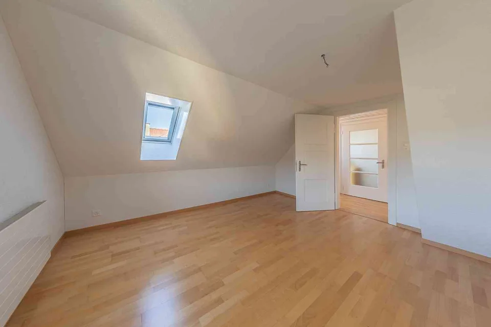 5-Zimmer-Dachwohnung