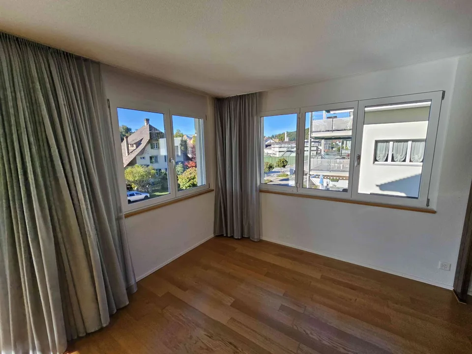 Zentrale und moderne 4.5-Zimmerwohnung