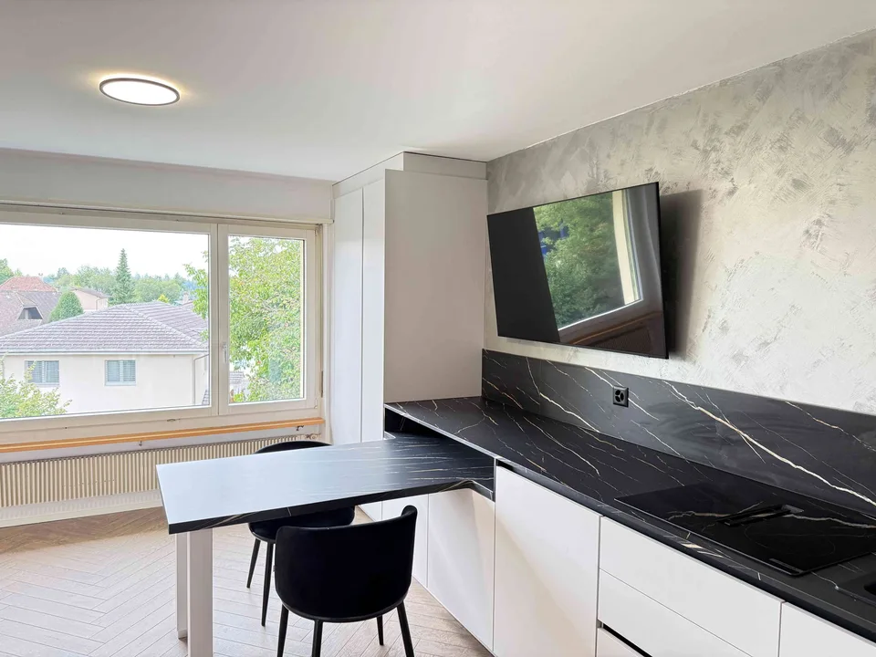 Top Renovierte 1 Zimmerwohnung/ Waschmaschine, Geschirrspüler und TV