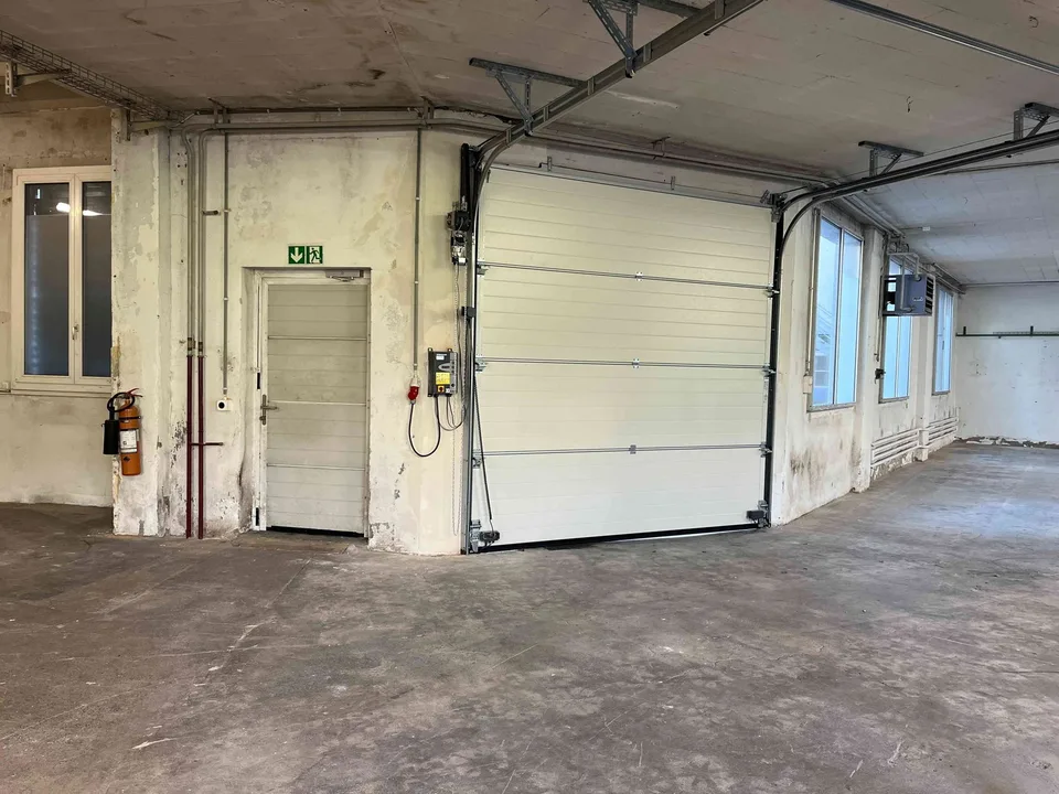 Gewerbehalle zu vermieten