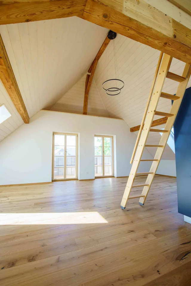 Schöne, helle und kühle Dachwohnung