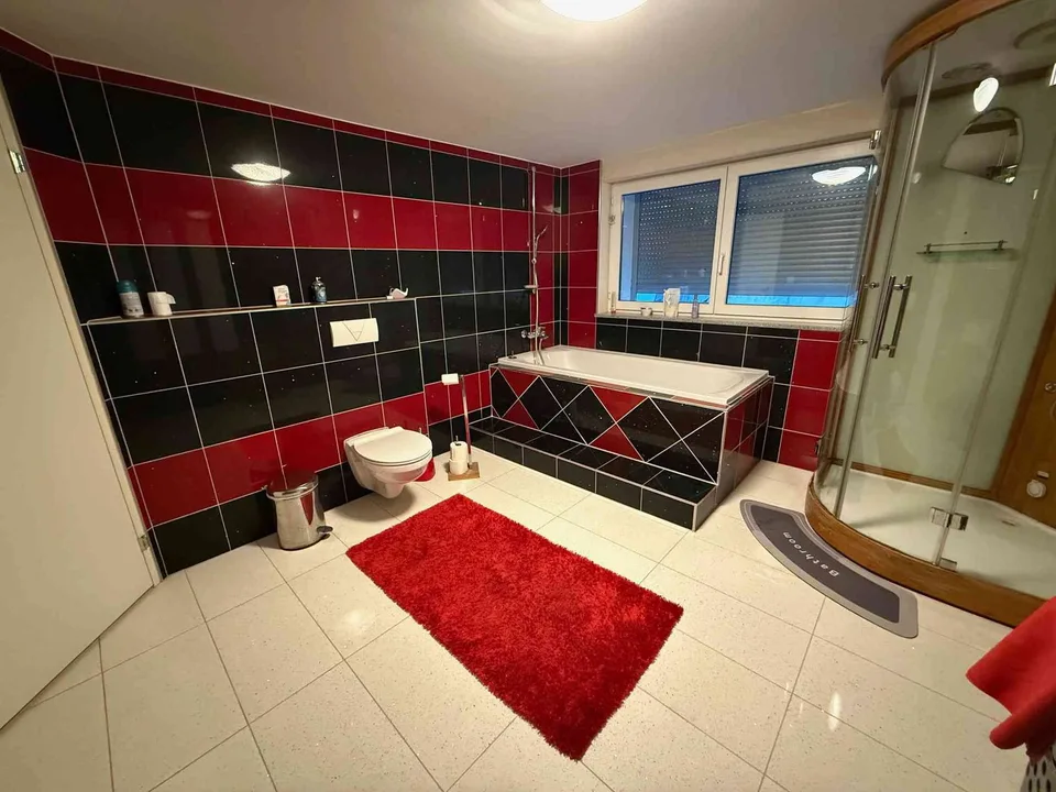 WG Zimmer mit eigenem Badezimmer