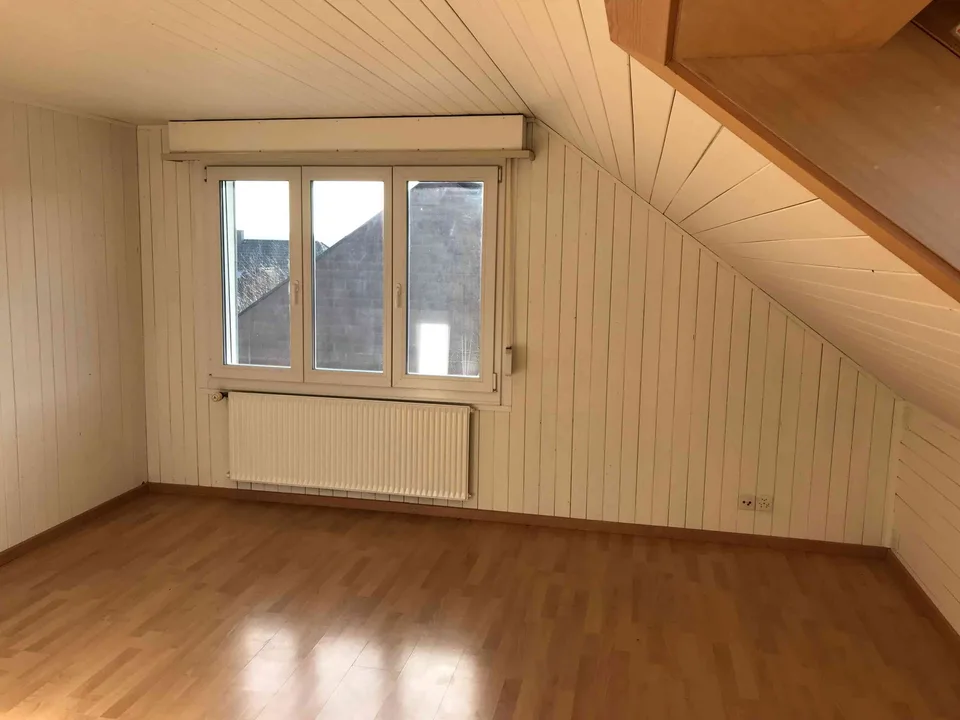 Charmante 4 1/2-Zimmer-Maisonette mit Gartenanteil