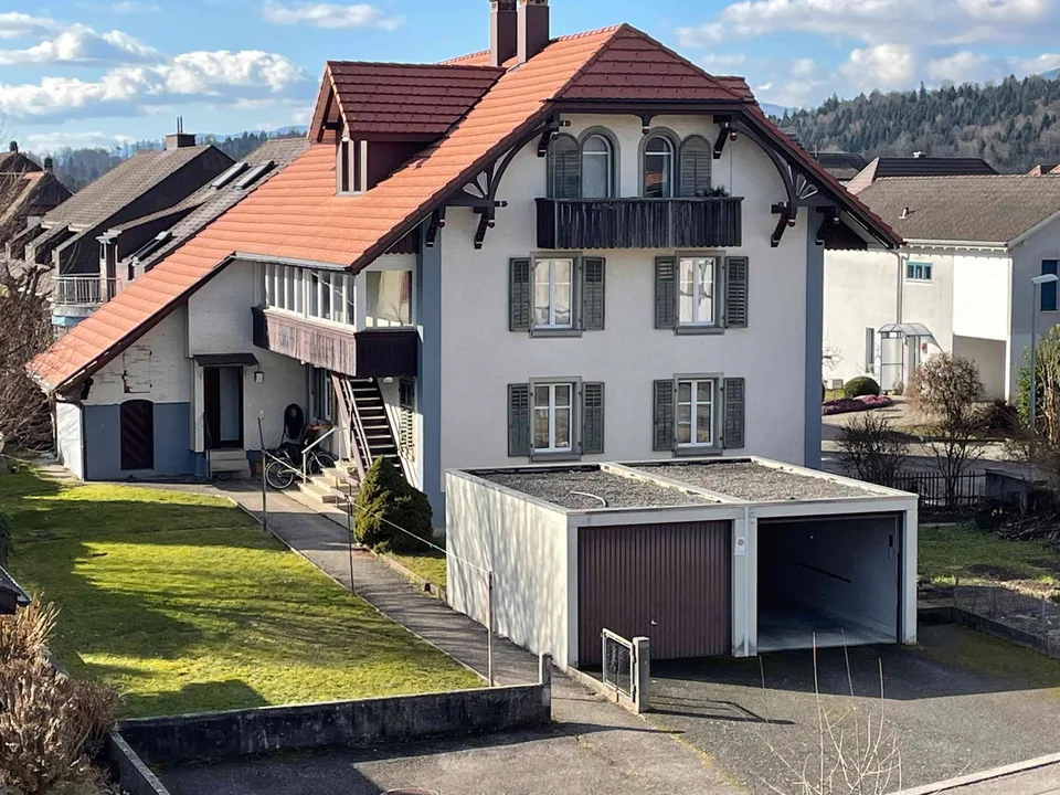 Charmante 4 1/2-Zimmer-Maisonette mit Gartenanteil