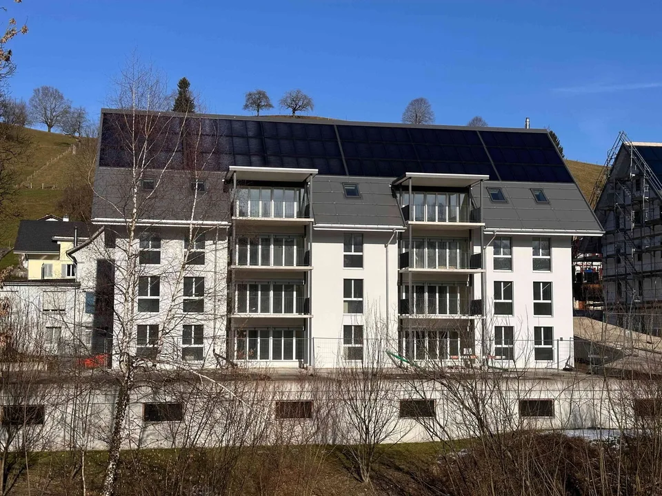 Erstvermietung 5.5 Zimmer-Wohnung EG
