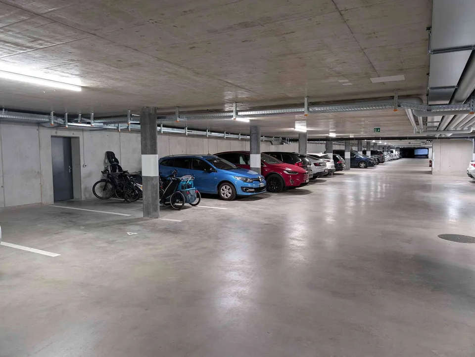 Einstellhallenplatz in Burgdorf, Neumatt