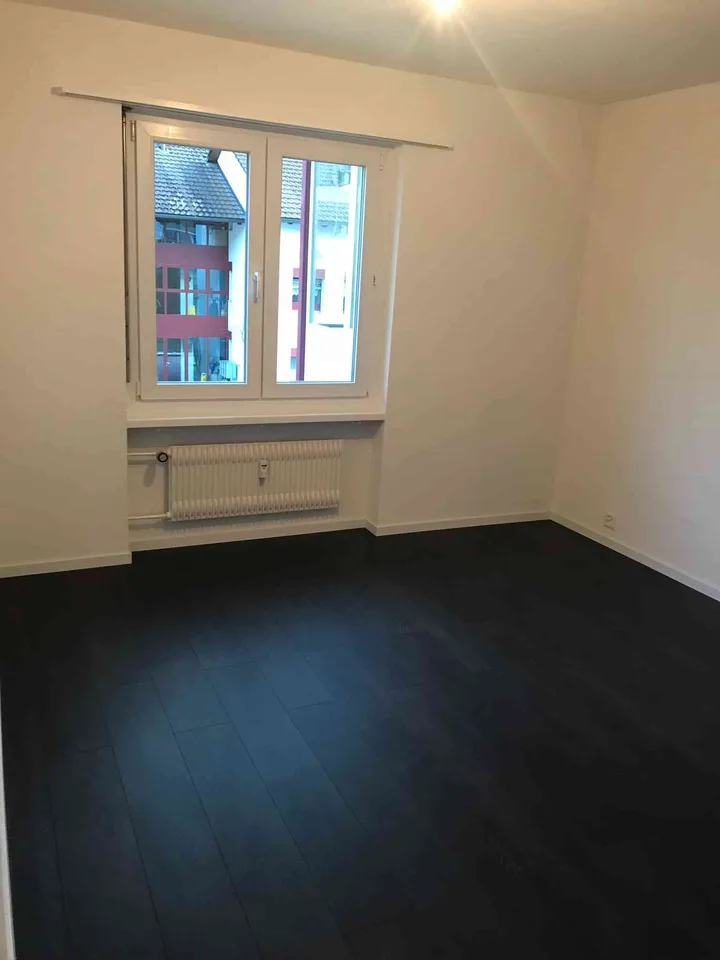 3.5-Zimmer-Wohnung, zentral, ÖV-nah, ländlich