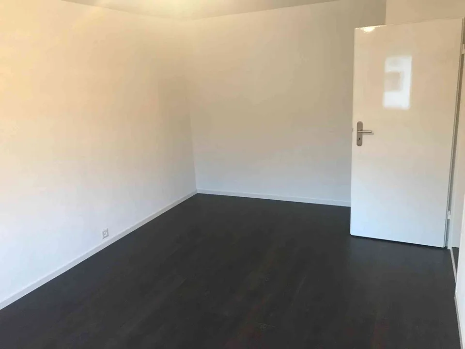 3.5-Zimmer-Wohnung, zentral, ÖV-nah, ländlich