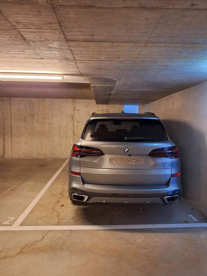 Einstellhallenplatz / Parkplatz zu vermieten
