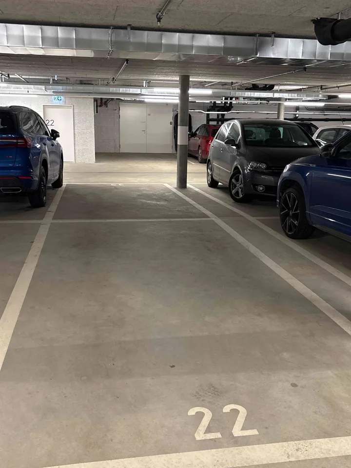 Tiefgaragenplatz zu vermieten