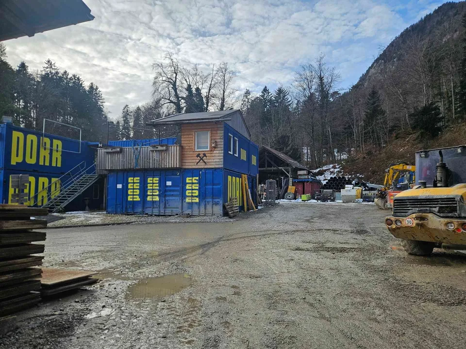 Gewerbe-/Lagerliegenschaft in Oberdorf – auch Teilmietung möglich