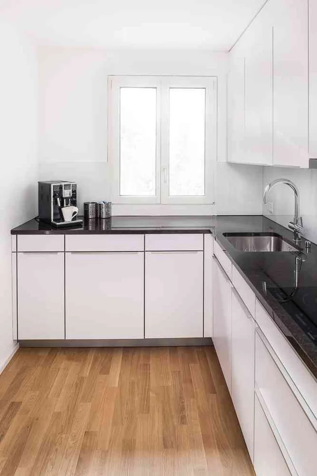 Charmante 2 Zimmerwohnung in Jugendstilvilla im Zentrum von Reinach AG