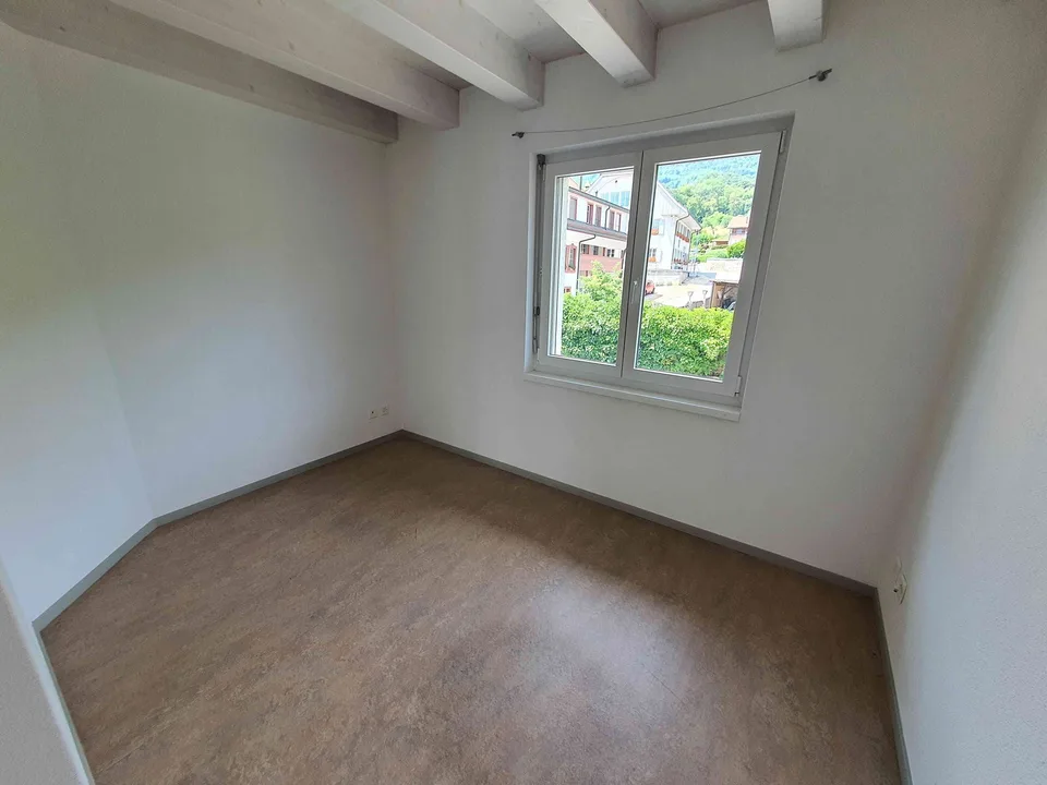 moderne 5 1/2-Zimmer-Duplexwohnung im Dorfzentrum