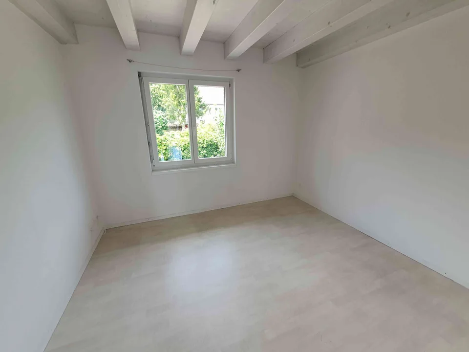 moderne 5 1/2-Zimmer-Duplexwohnung im Dorfzentrum