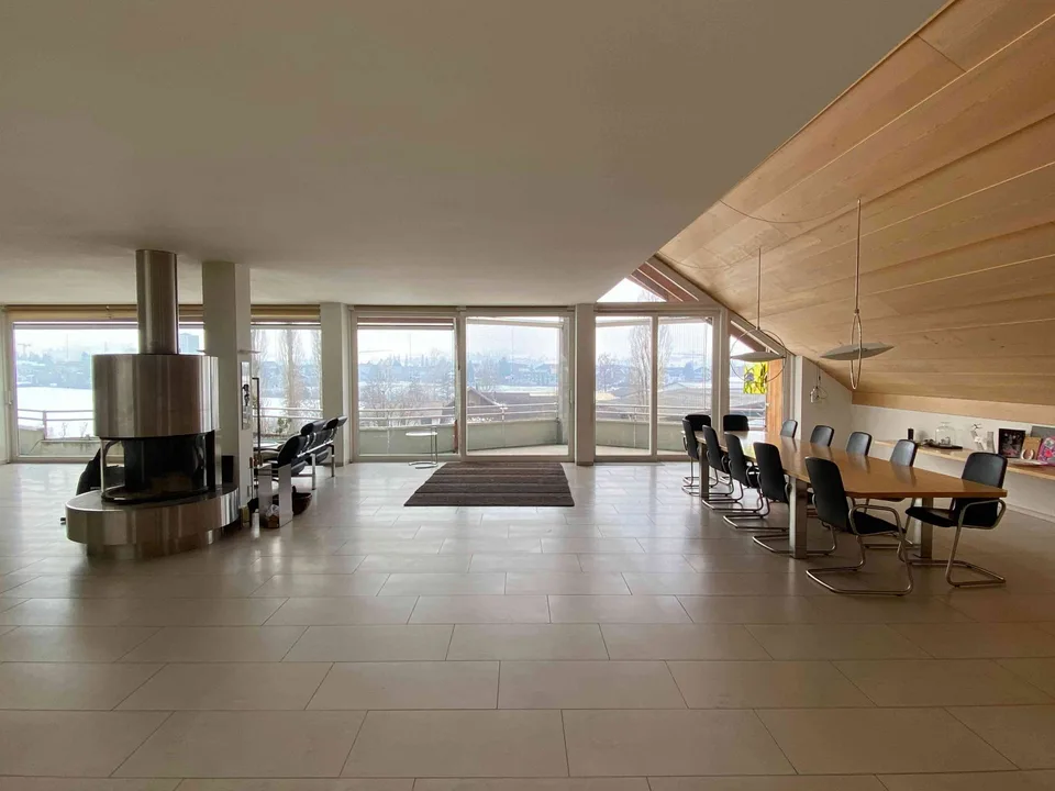 Attika-Wohnung 320 m2 mit Dachterrasse ca. 100 m2