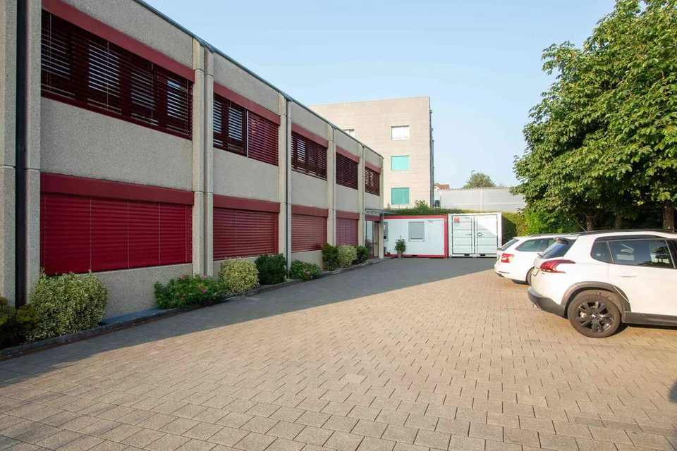 Attraktive Gewerbefläche in Düdingen - Ihr neuer Arbeitsplatz wartet!
