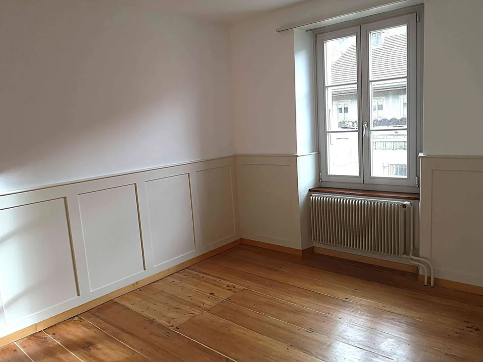 Appartement 5.5pces, dont une avec entrée indépend., parterre, libre