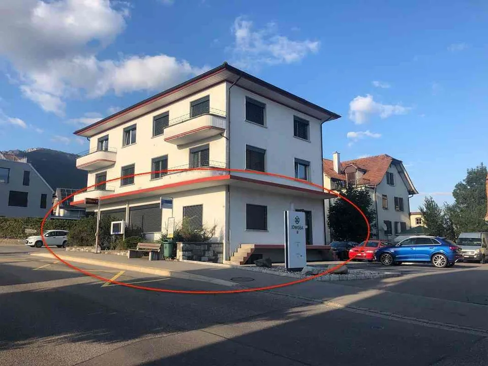 106.8 m2 Gewerberäume - Gewerbefläche / Büro / Praxis m/ Schaufenster