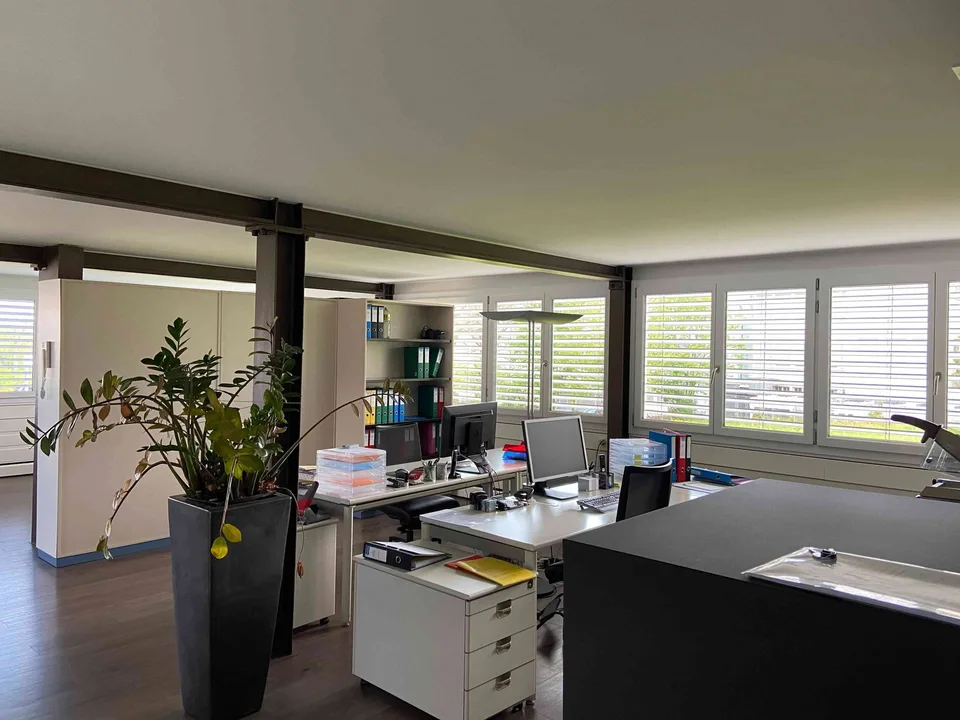 Helle, moderne Büroräume, 168m2 – perfekt für Ihr Unternehmen