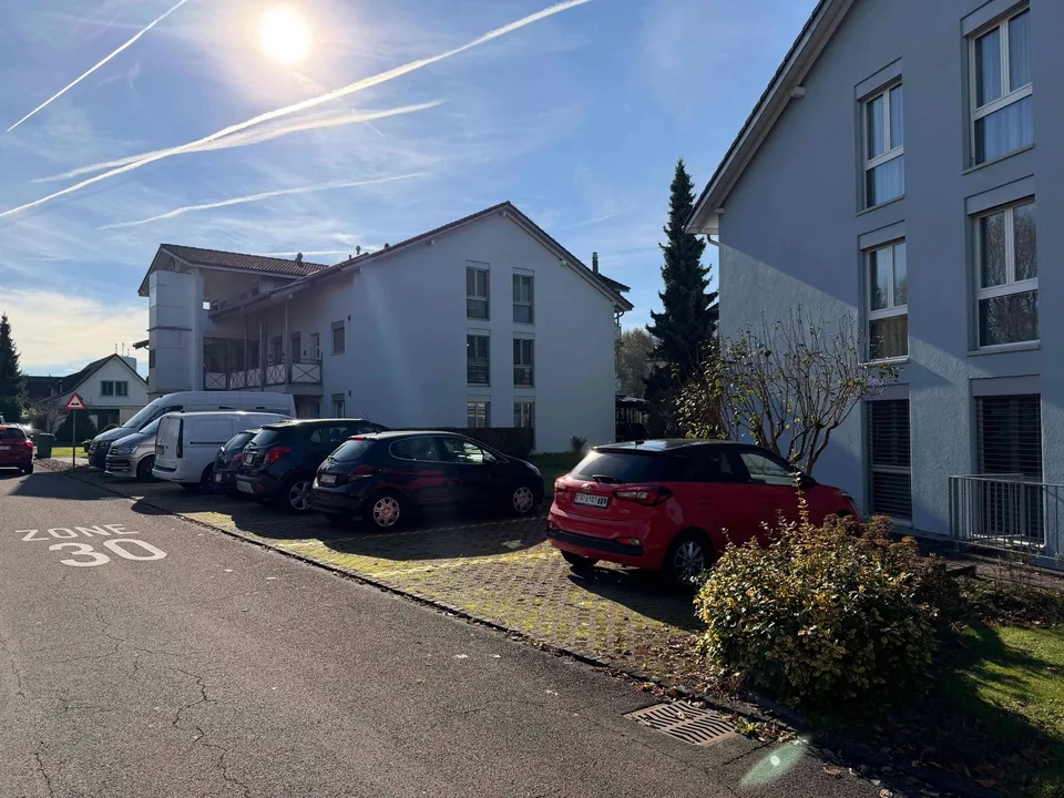 Parkplatz nähe Haltestelle Schöftland Nordweg zu vermieten