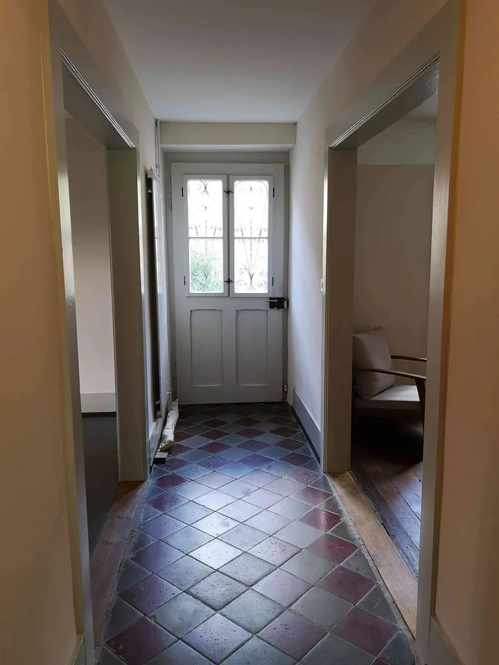 Charmant appartement avec jardin commun, en bordure de ruisseau