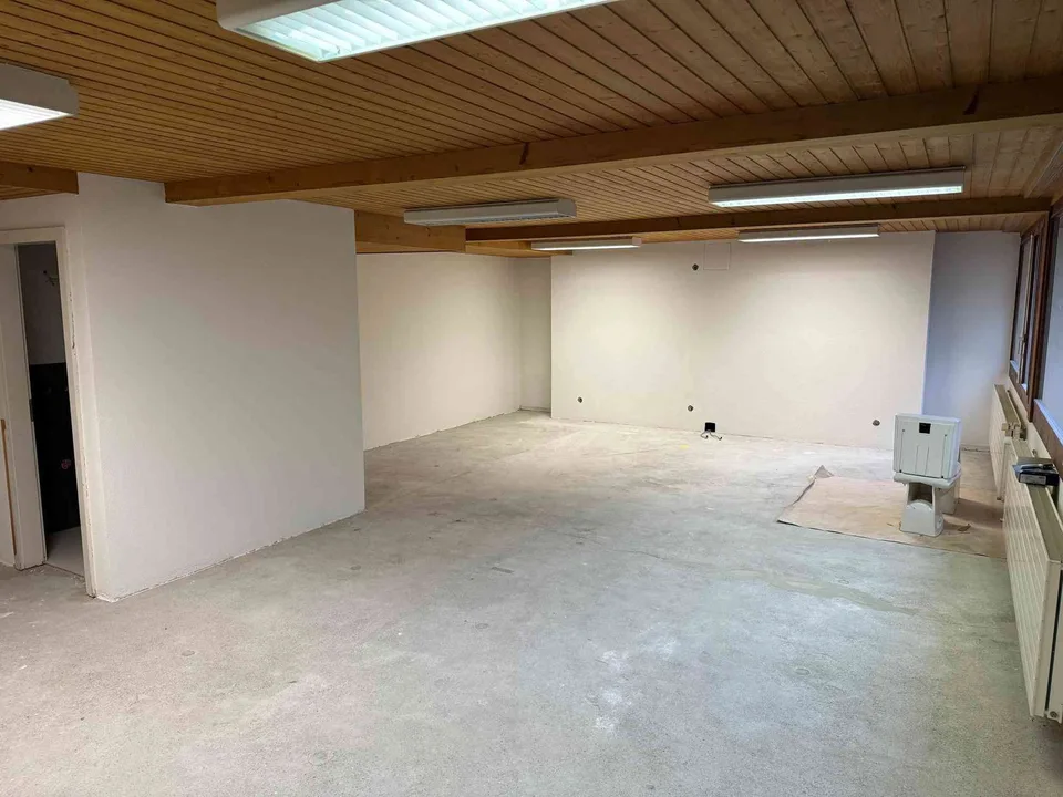 Gewerberäumlichkeiten im Grundausbau