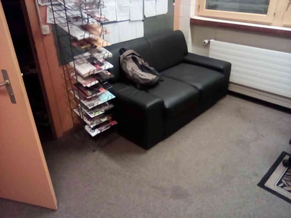 Büro ,Raum,Zimmer zu vermieten,..