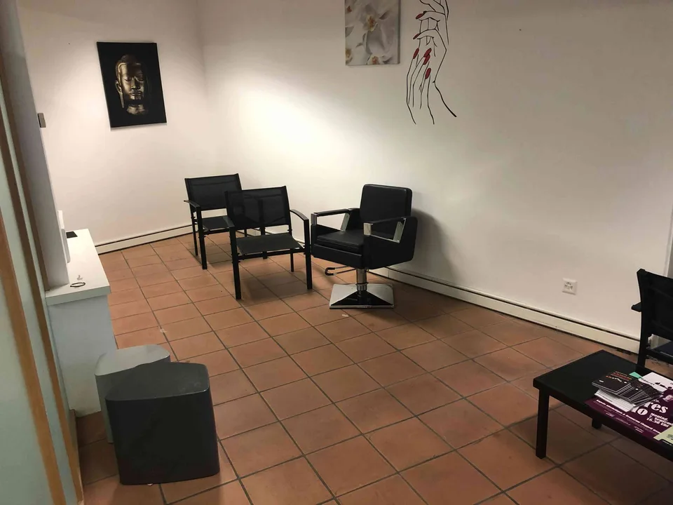 Gewerbe- Ladenlokal mit Schaufenster