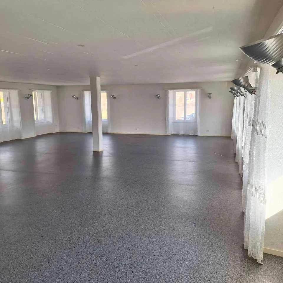 Nachmieter gesucht: Attraktive Räumlichkeit in Bellach!