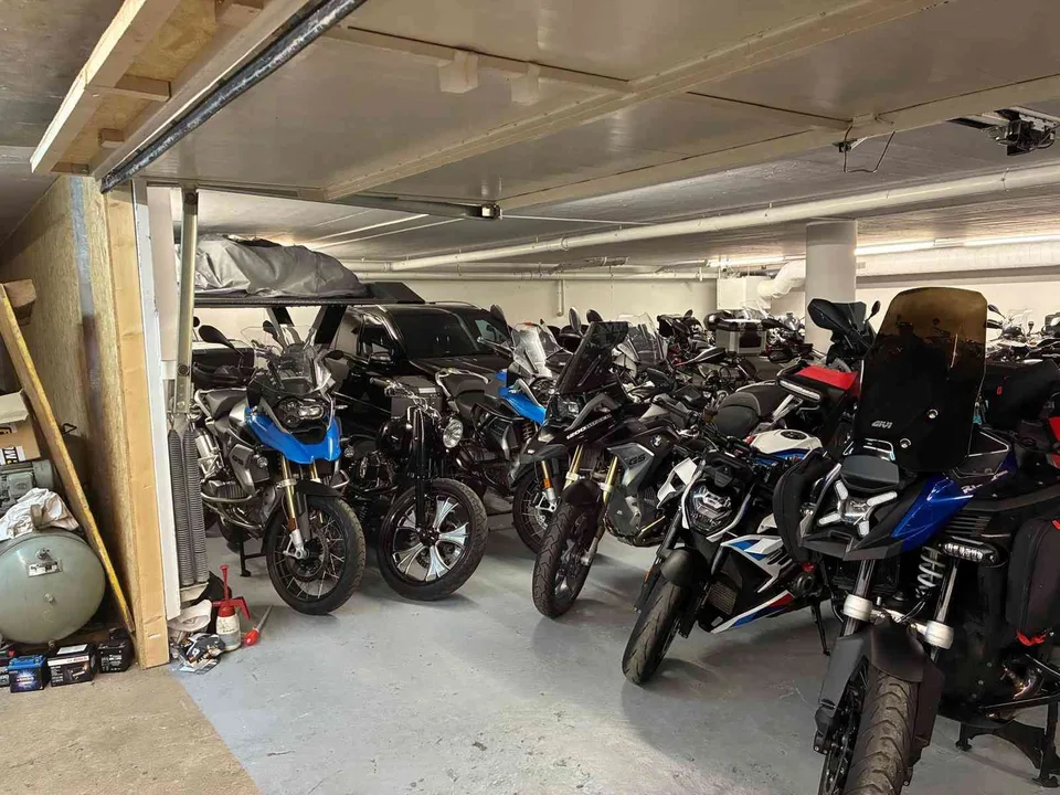 Einstellhallenabteil zu vermieten