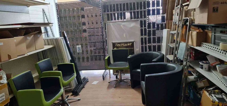 25-100m2 Laden und Büroflächen im Center mit Jumbo, Ottos, etc.