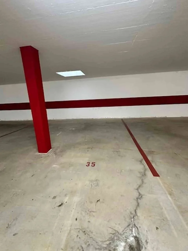 "Tiefgaragenstellplatz in Lengnau - sofort verfügbar"