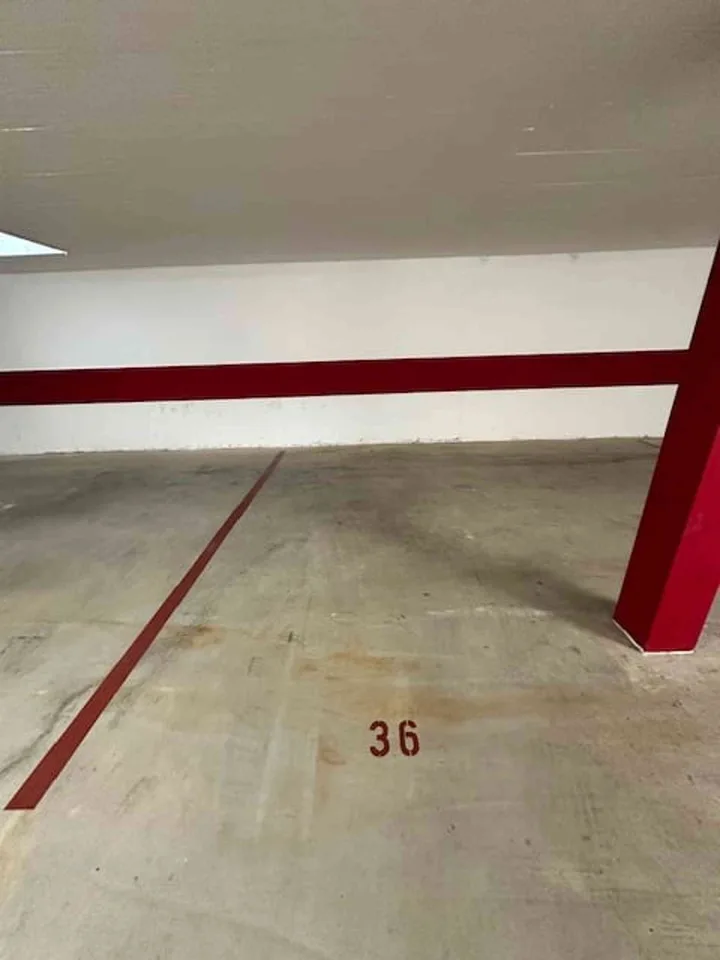 "Tiefgaragenstellplatz in Lengnau - sofort verfügbar"
