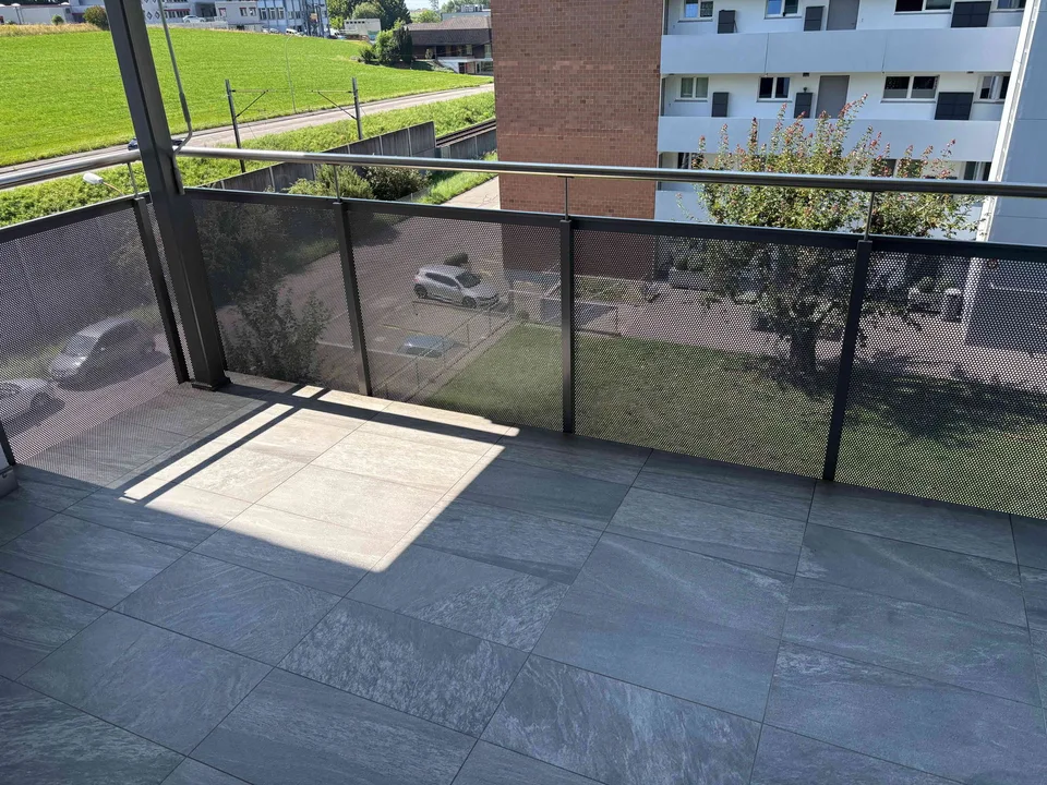 Schöne 3 Zimmer Wohnung mit grossem Balkon