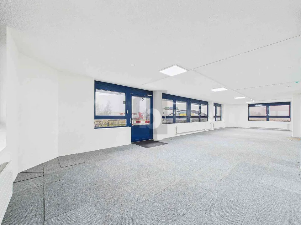 Ladenlokal - Architekturbüro - Kanzlei - Versicherung - Showroom - etc