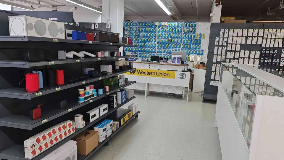 Handy Laden zu verkaufen: Gesamtes Geschäft zu Verkaufen