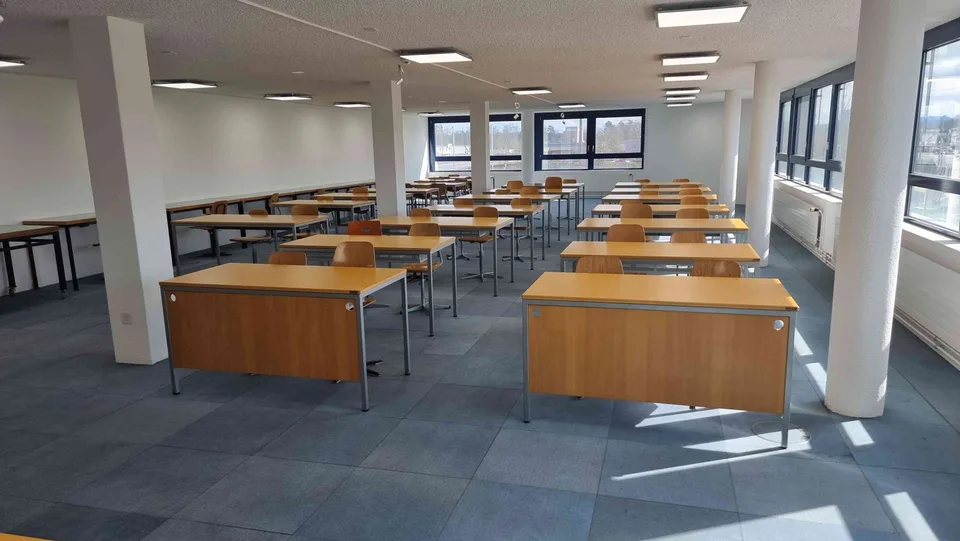 Schulungsraum mit bis zu 50 Ausbildungsplätzen - Preis/Tag CHF 1600.00