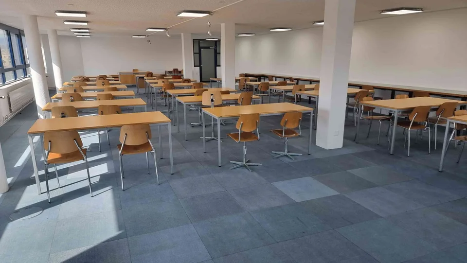 Schulungsraum mit bis zu 50 Ausbildungsplätzen - Preis/Tag CHF 1600.00
