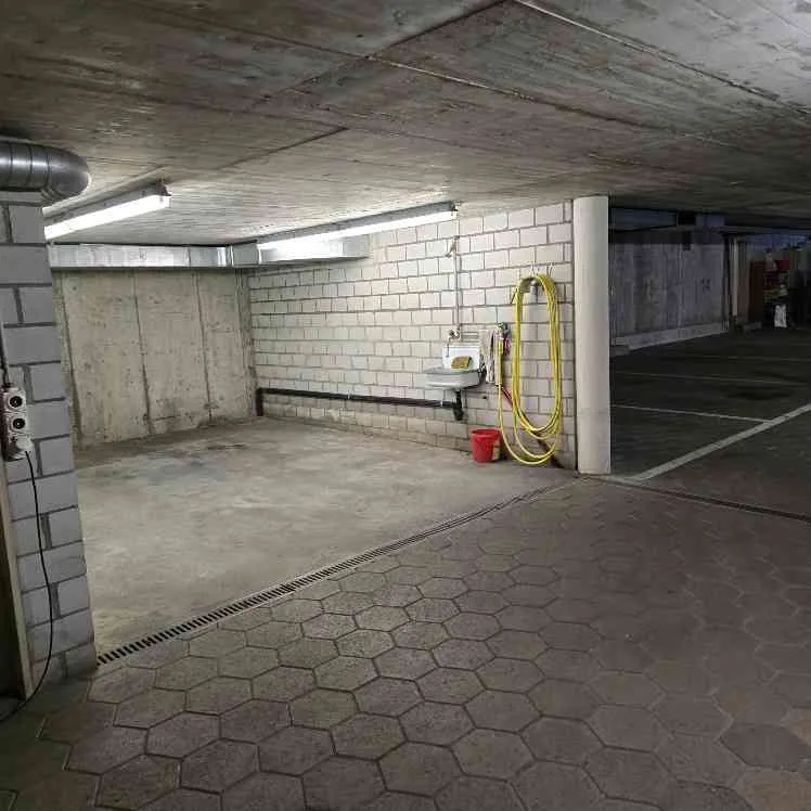 Tiefgaragenplatz in 2543 Lengnau