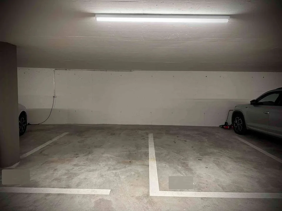 Einstellhallenparkplatz