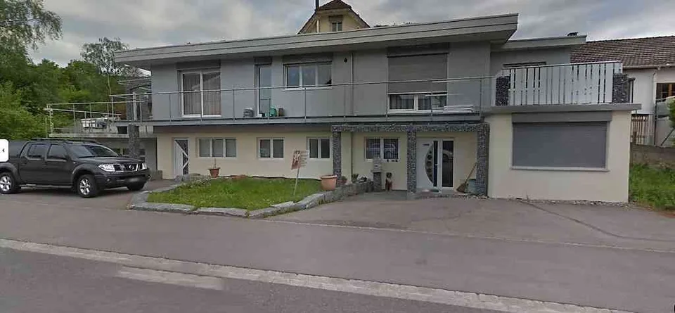 Modernes Studio + Lagerraum, Stauraum, Parkplatz in Bettlach