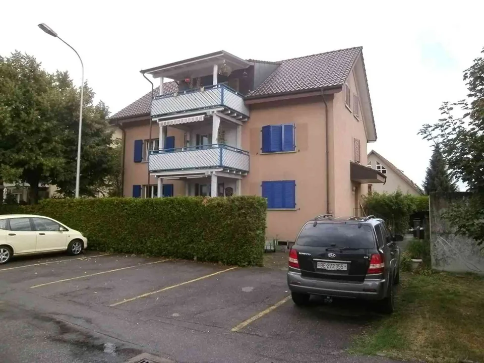 Parkplatz in Belp