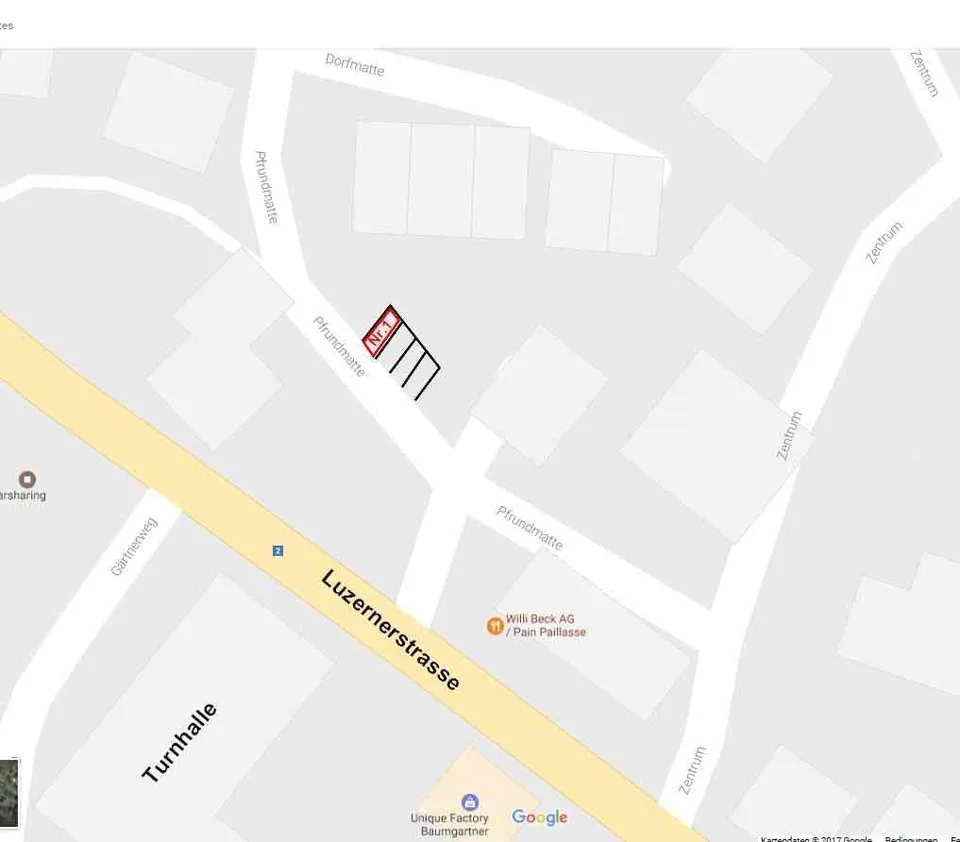 Parkplatz (ungedeckt), Neuenkirch im Dorfkern