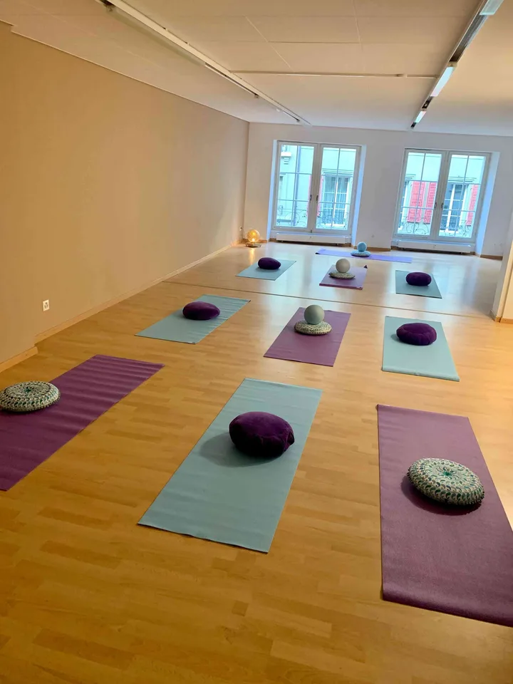 Schöner Raum für Yoga, Pilates, Coaching, Massage, Bewegung
