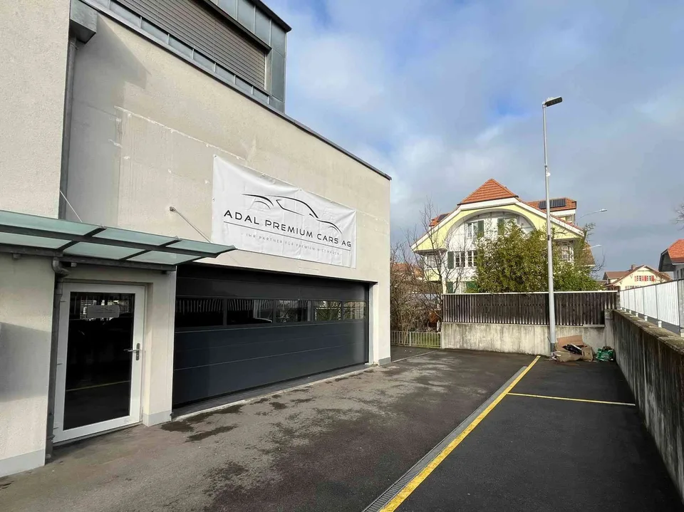 Wunderschöne Gewerbehalle zu vermieten