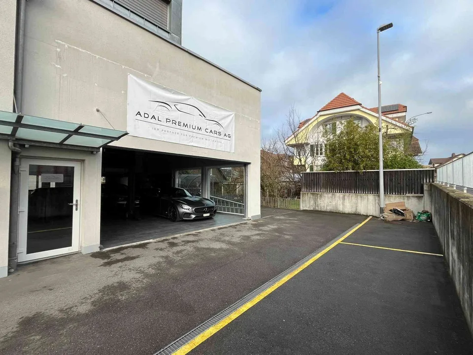 Wunderschöne Gewerbehalle zu vermieten