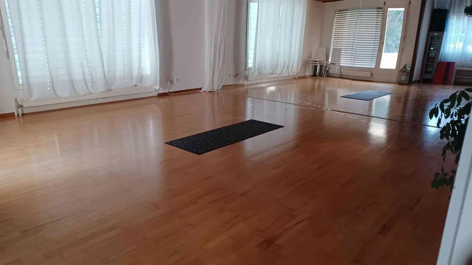 Vielseitige Räumlichkeiten, Massagen/Tanz/Bewegung