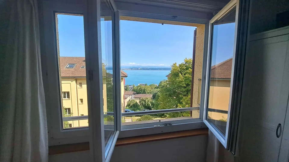 Lumineux appartement à Monruz à remettre